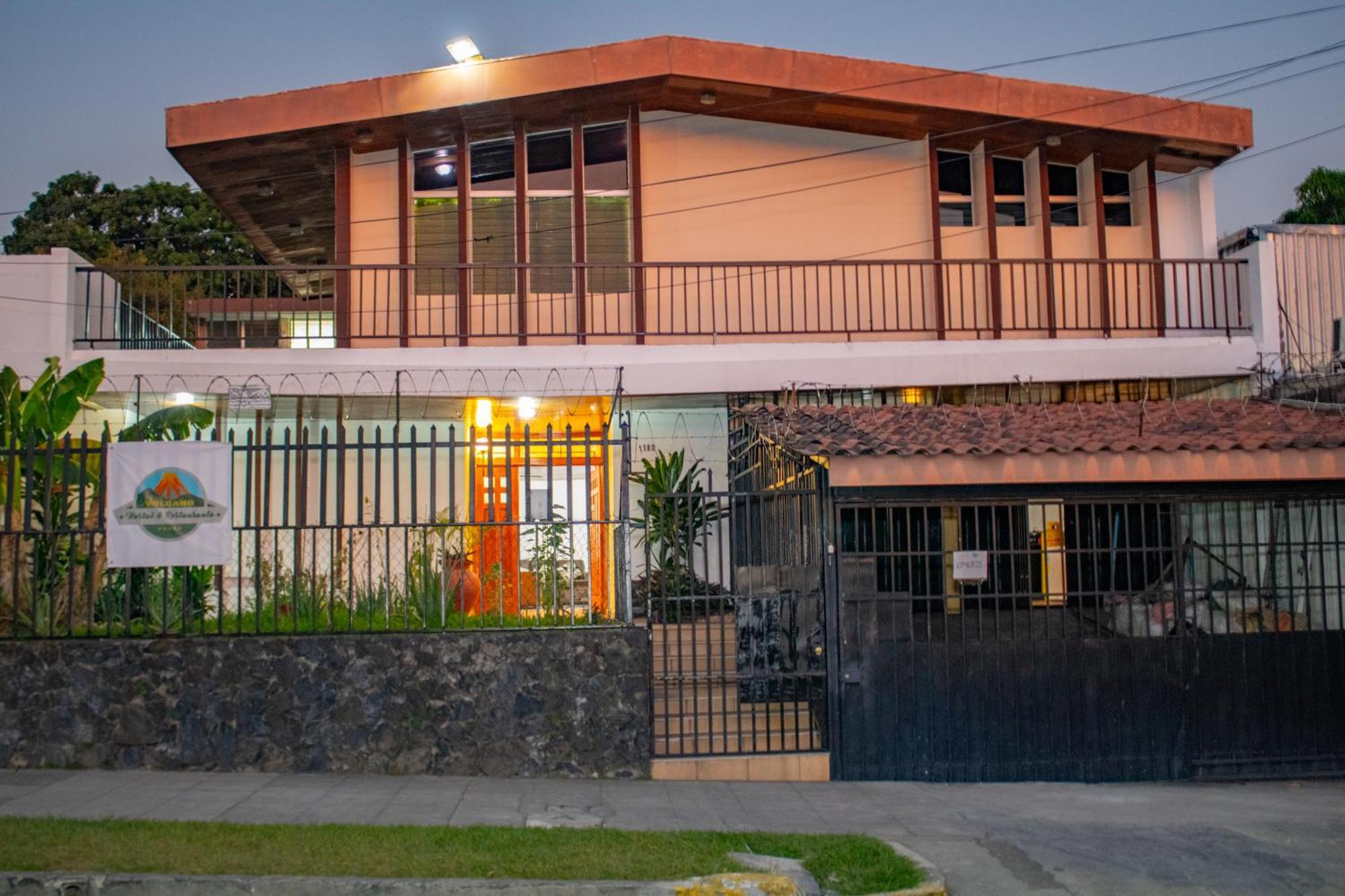 Volcano Hostal Y Restaurante San Salvador Exterior photo